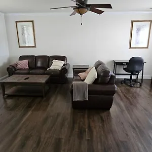  Holiday home Necessary Retreat United States